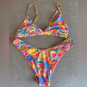 Kulani Kinis Multicolor Bikini - M Top L Bottom